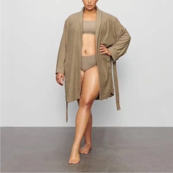 SKIMS Terry Cotton Blend Robe in Desert Khaki PLEASE READ - Picture 1 of 13